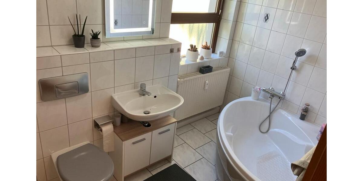 Hochparterre Meerane - 2 Zimmer, 50 m&sup2;, 475&euro; | Angebot:25929792
