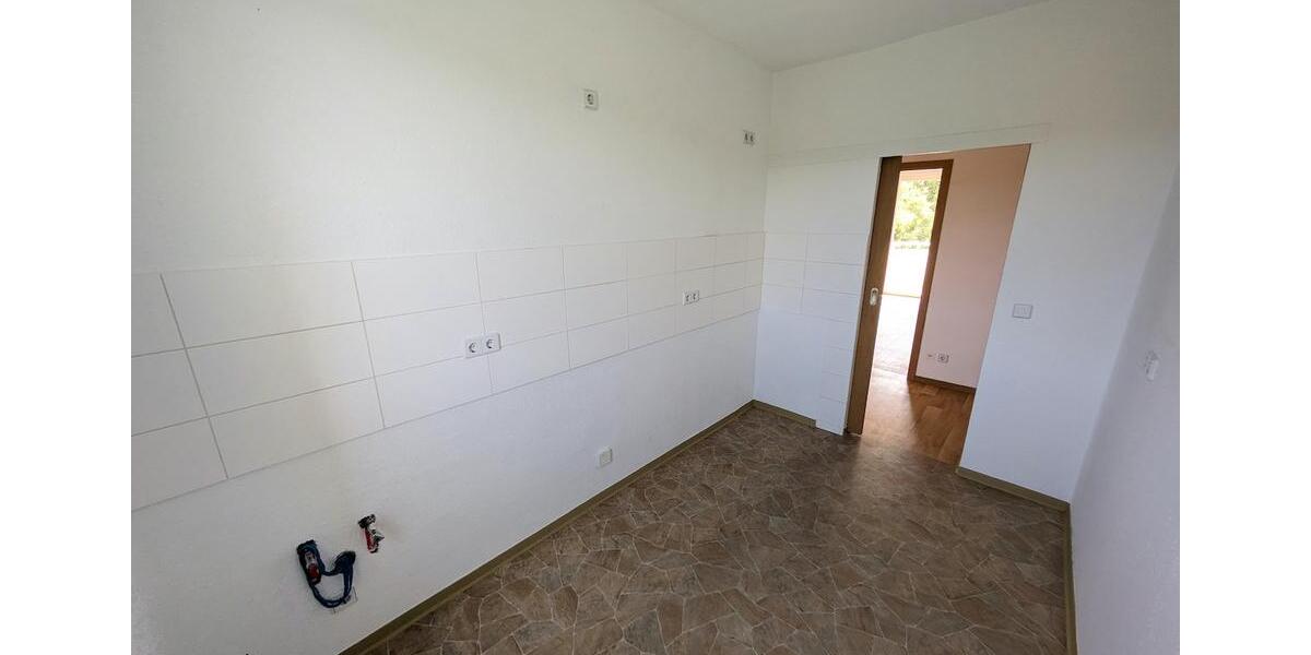 Etagenwohnung Limbach-Oberfrohna Oberfrohna - 2 Zimmer, 49 m&sup2;, 333&euro; | Angebot:25945641