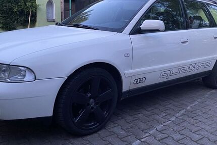 Audi A4 335.000 km 2.999 &euro; Stollberg OT Beutha 09366