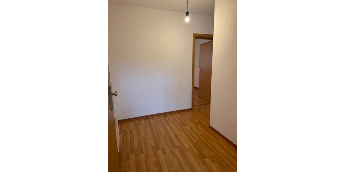 Etagenwohnung Zwickau - 2 Zimmer, 52 m&sup2;, 345&euro; | Angebot:25762698