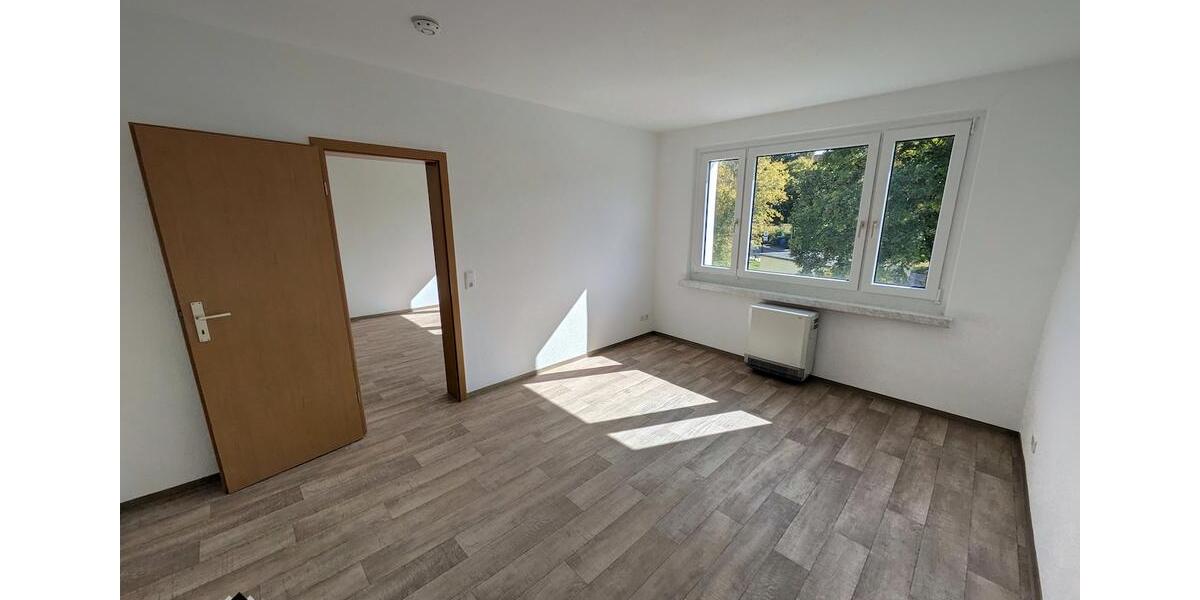 Etagenwohnung Limbach-Oberfrohna Oberfrohna - 2 Zimmer, 47 m&sup2;, 306&euro; | Angebot:25945630