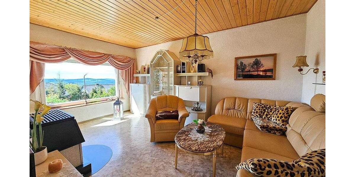 Mehrfamilienhaus, Wohnhaus Lauter-Bernsbach Bernsbach - 2 Zimmer, 50 m&sup2;, 70.000&euro; | Angebot:25744644