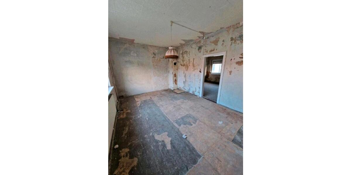 Reihenhaus Meerane - 4 Zimmer, 100 m&sup2;, 19.500&euro; | Angebot:24474544