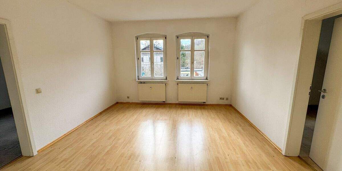 Etagenwohnung Zschorlau - 3 Zimmer, 76 m&sup2;, 344&euro; | Angebot:25744560