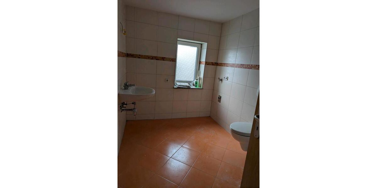 Etagenwohnung Zwickau Auerbach - 2 Zimmer, 59 m&sup2;, 440&euro; | Angebot:25097220