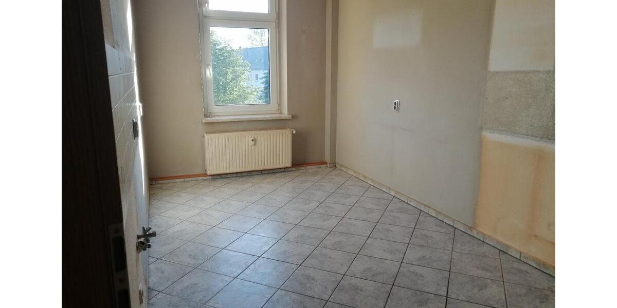 Etagenwohnung Glauchau - 2 Zimmer, 63 m&sup2;, 290&euro; | Angebot:25084325