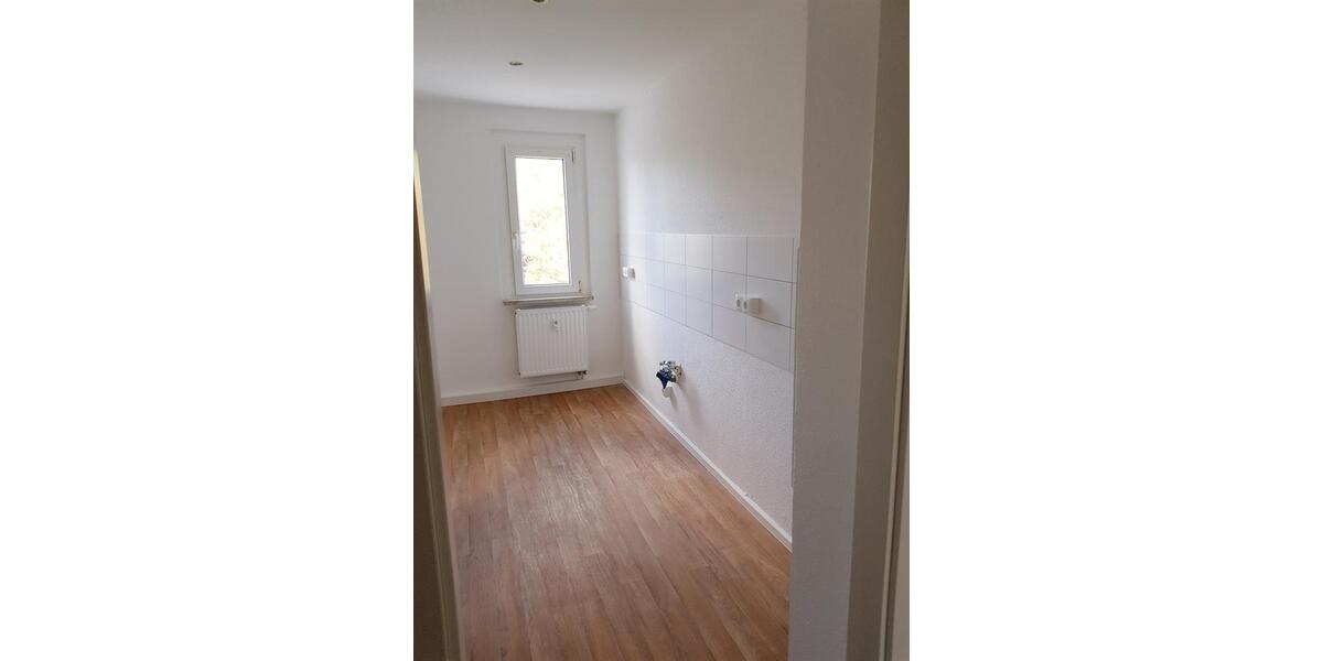 Etagenwohnung Reichenbach im Vogtland - 2 Zimmer, 51 m&sup2;, 300&euro; | Angebot:26008283