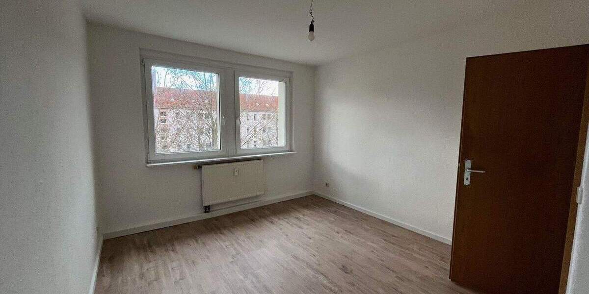 Etagenwohnung Zwickau Marienthal - 3 Zimmer, 60 m&sup2;, 349&euro; | Angebot:25740025