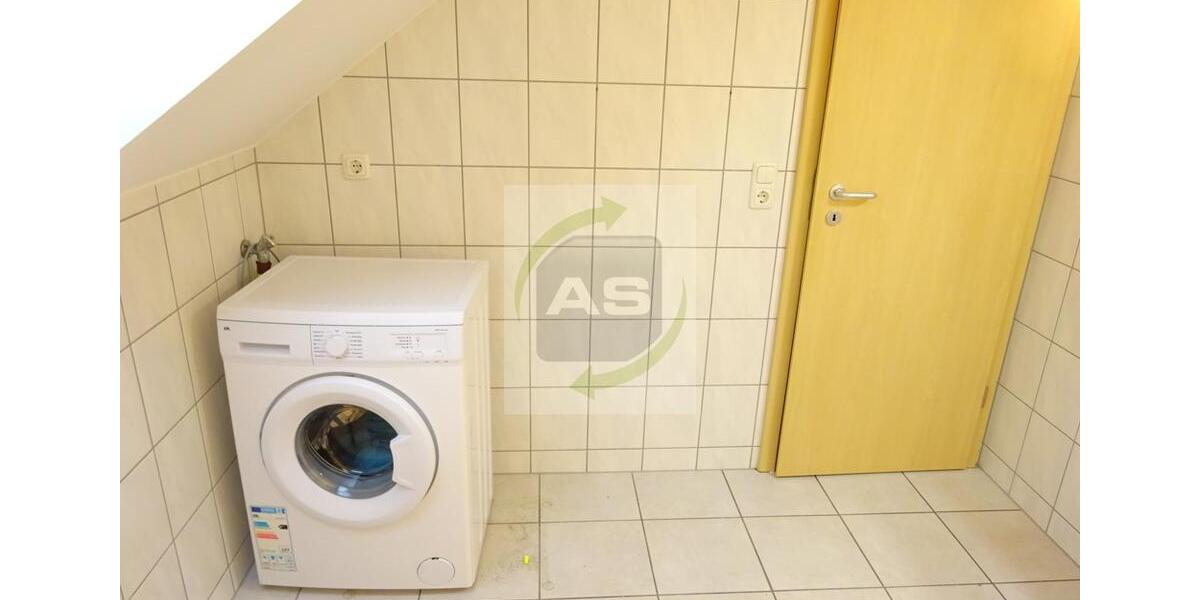 Dachgeschoßwohnung Reinsdorf - 2 Zimmer, 48 m&sup2;, 309&euro; | Angebot:24926321