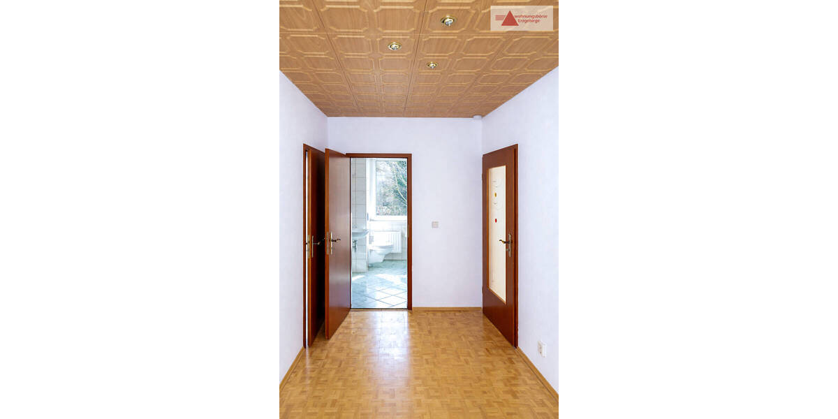 Etagenwohnung Oelsnitz/Erzgebirge Oelsnitz - 2 Zimmer, 55 m&sup2;, 70.000&euro; | Angebot:26695272