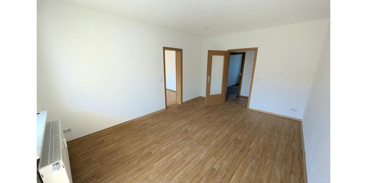 Etagenwohnung Limbach-Oberfrohna Oberfrohna - 2 Zimmer, 49 m&sup2;, 333&euro; | Angebot:25945641