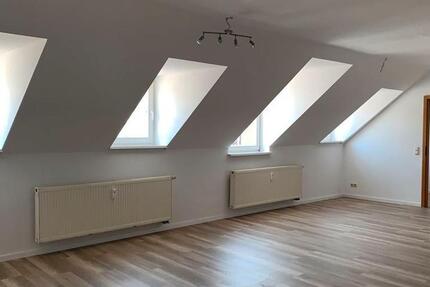 Wohnung Crimmitschau - 2 Zimmer, 63 m&sup2;, 377&euro; | Angebot:19444134