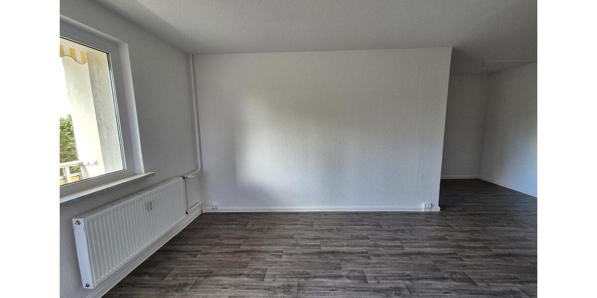 Etagenwohnung Hohenstein-Ernstthal Ernstthal - 3 Zimmer, 56 m&sup2;, 325&euro; | Angebot:25257521