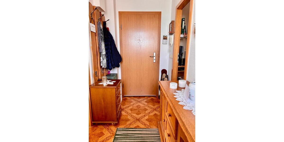 Etagenwohnung Zwickau Auerbach - 2 Zimmer, 51 m&sup2;, 49.000&euro; | Angebot:25611803