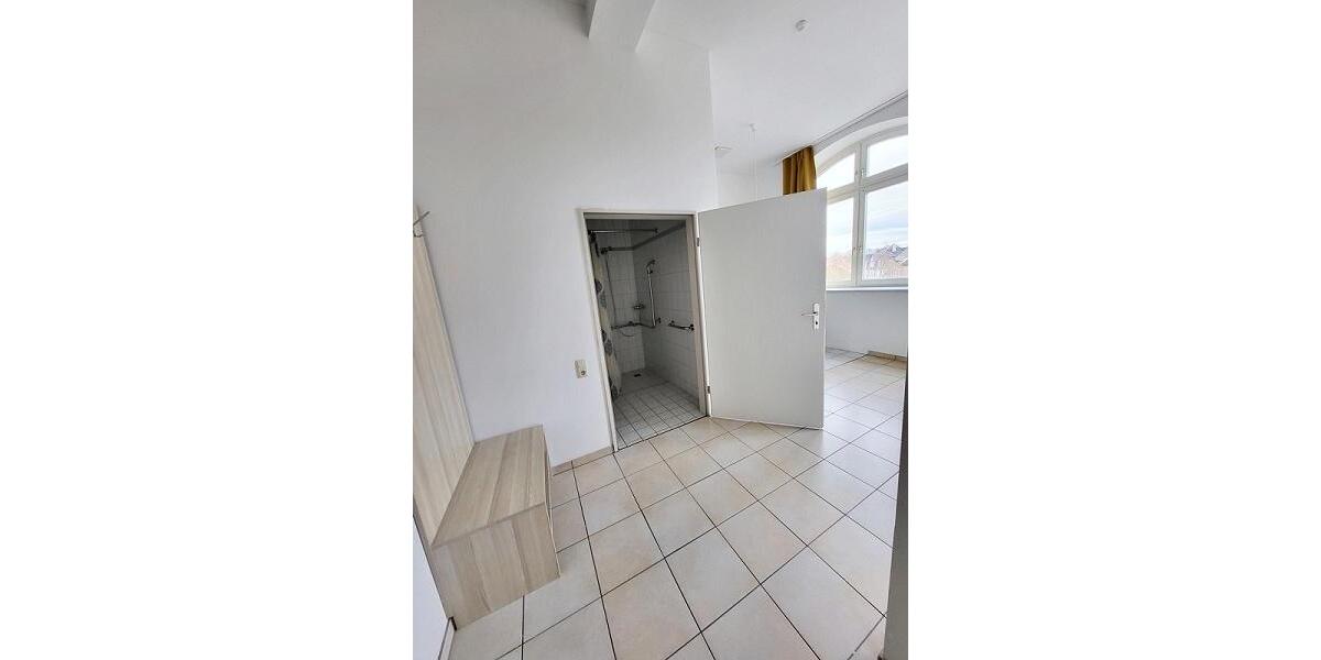 Etagenwohnung Neumark - 1 Zimmer, 33 m&sup2;, 220&euro; | Angebot:24625040