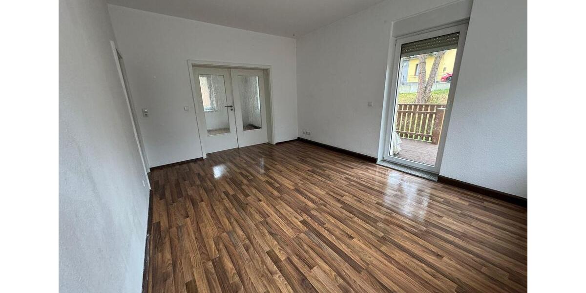 Terrassenwohnung Lichtenstein (Sachsen) - 4 Zimmer, 82 m&sup2;, 649&euro; | Angebot:25811720