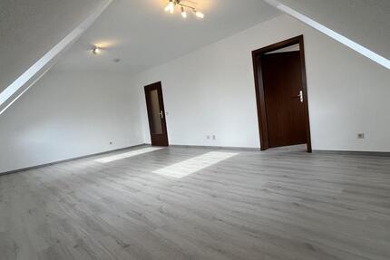 Wohnung Schneeberg - 1 Zimmer, 42 m&sup2;, 240&euro; | Angebot:25894089