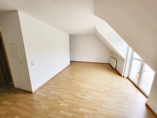 Maisonettenwohnung Reichenbach im Vogtland - 3 Zimmer, 69 m&sup2;, 380&euro; | Angebot:21650790