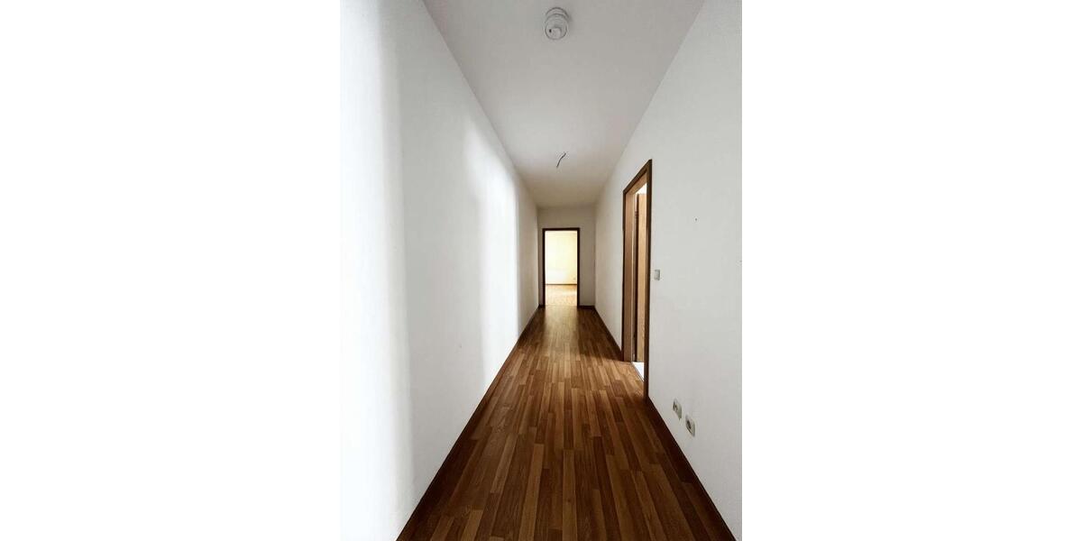 Etagenwohnung Zwickau - 2 Zimmer, 76 m&sup2;, 497&euro; | Angebot:24687808