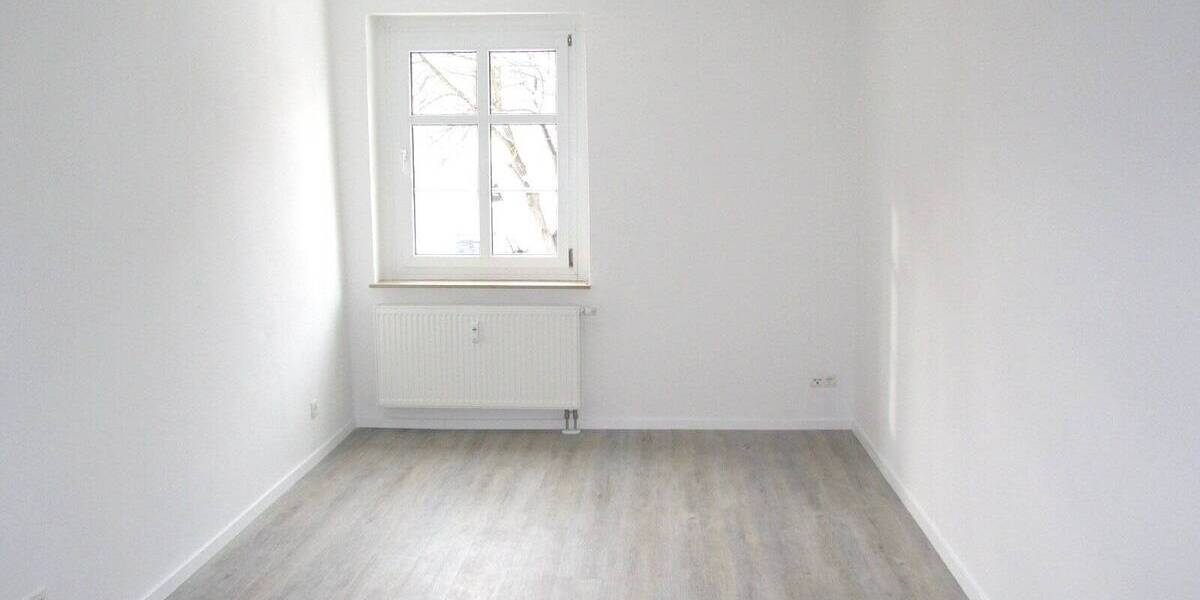 Etagenwohnung Zwickau Bahnhofsvorstadt - 1 Zimmer, 40 m&sup2;, 240&euro; | Angebot:26683974