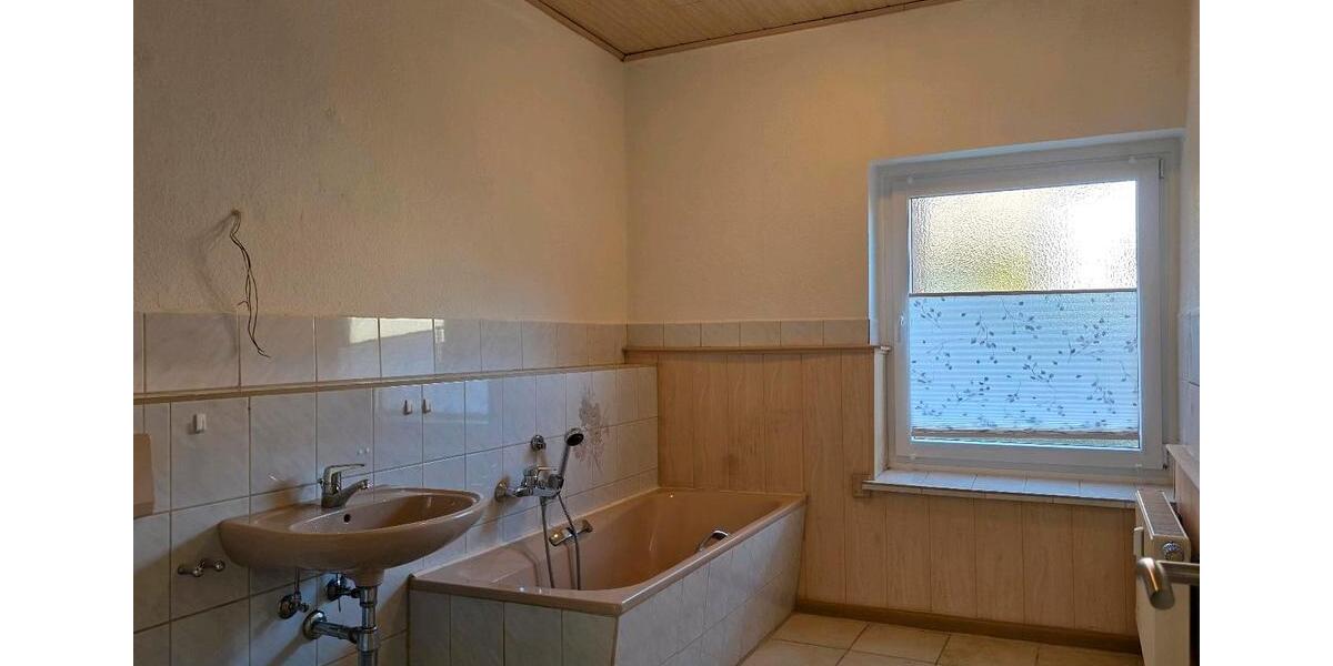 Erdgeschoßwohnung Falkenstein/Vogtland Vogtland - 2 Zimmer, 57 m&sup2;, 320&euro; | Angebot:25751826