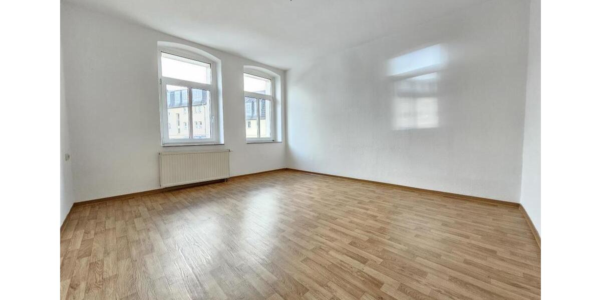Etagenwohnung Werdau - 3 Zimmer, 65 m&sup2;, 357&euro; | Angebot:25922571