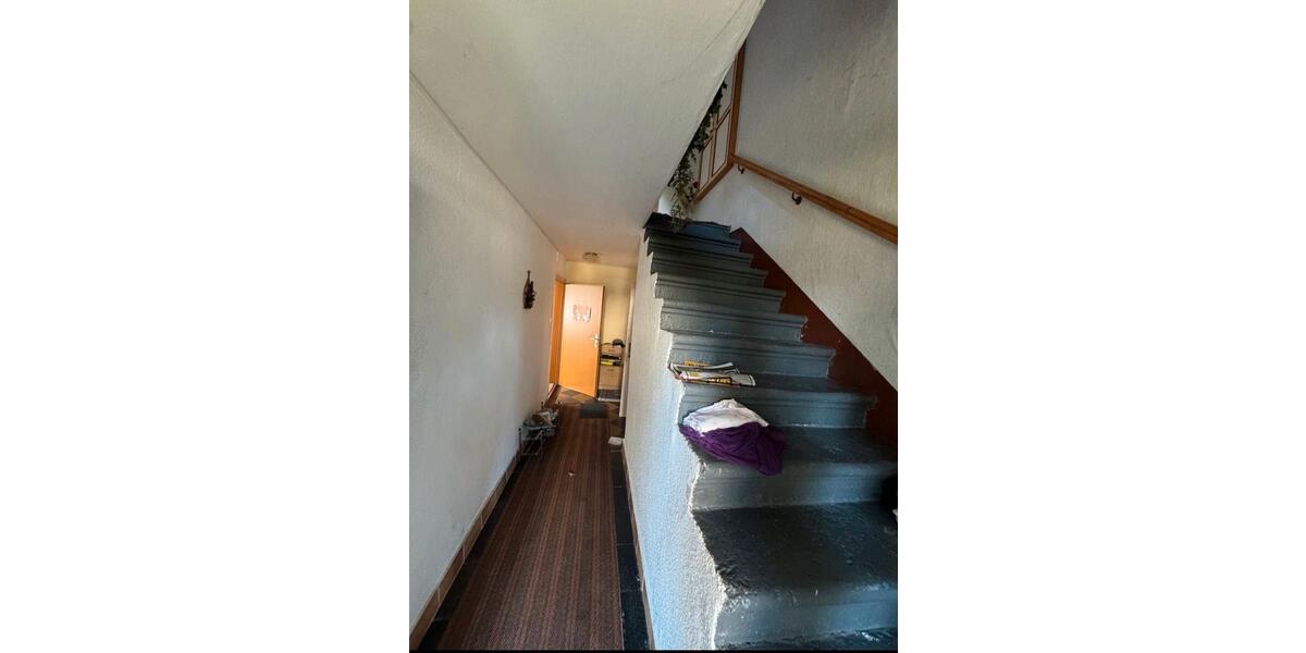 Einfamilienhaus Hohenstein-Ernstthal Ernstthal - 9 Zimmer, 140 m&sup2;, 78.000&euro; | Angebot:24615172