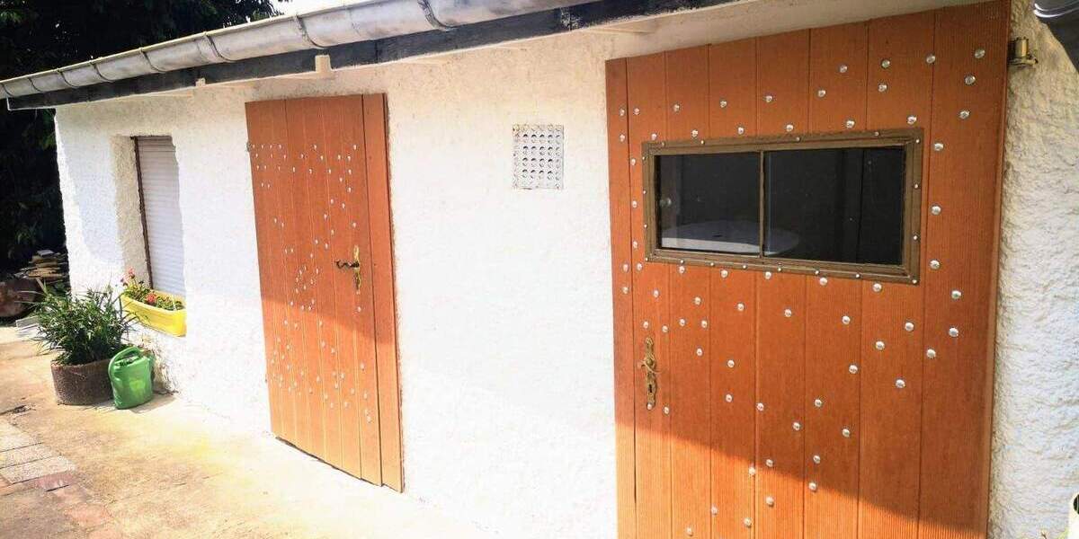 Mehrfamilienhaus, Wohnhaus Meerane - 8 Zimmer, 149 m&sup2;, 149.000&euro; | Angebot:25666441