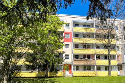 Wohnung Zwickau Auerbach - 1 Zimmer, 37 m&sup2;, 215&euro; | Angebot:25942268