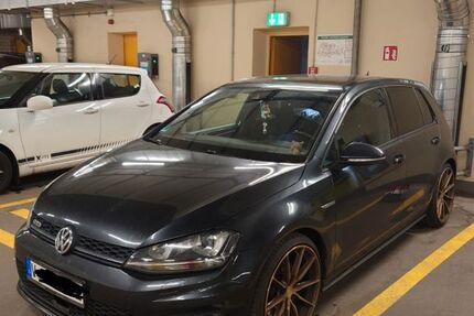 VW Golf 247.000 km 9.300 &euro; Treuen 08233