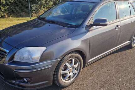 Toyota Avensis 171.400 km 4.350 &euro; Nobitz - Niederleupten 04603