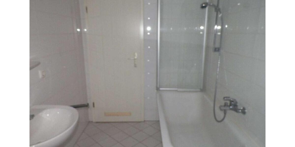 Etagenwohnung Zwickau Zwickau-Nord - 2 Zimmer, 46 m&sup2;, 300&euro; | Angebot:21467681