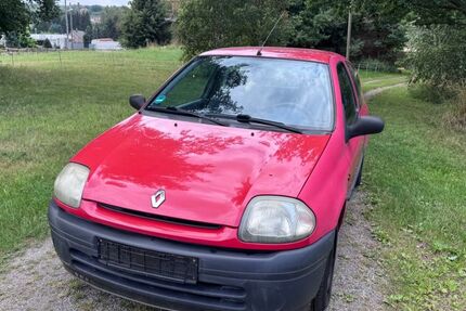 Renault Clio 62.597 km 550 &euro; Glauchau 08371