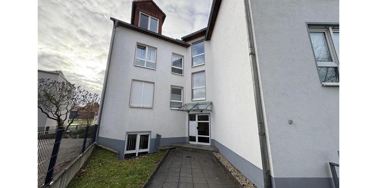 Etagenwohnung Zwickau Neuplanitz - 3 Zimmer, 81 m&sup2;, 540&euro; | Angebot:23791641