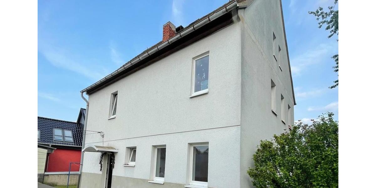 Erdgeschoßwohnung Schmölln - 2 Zimmer, 49 m&sup2;, 295&euro; | Angebot:25286608