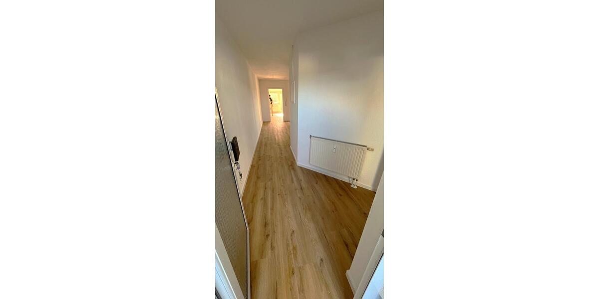 Dachgeschoßwohnung Reichenbach im Vogtland - 3 Zimmer, 77 m&sup2;, 464&euro; | Angebot:25056006