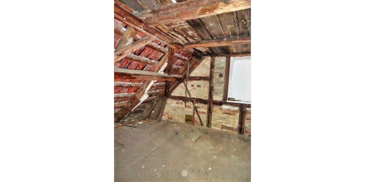 Einfamilienhaus Reichenbach - 5 Zimmer, 95 m&sup2;, 35.000&euro; | Angebot:25662060