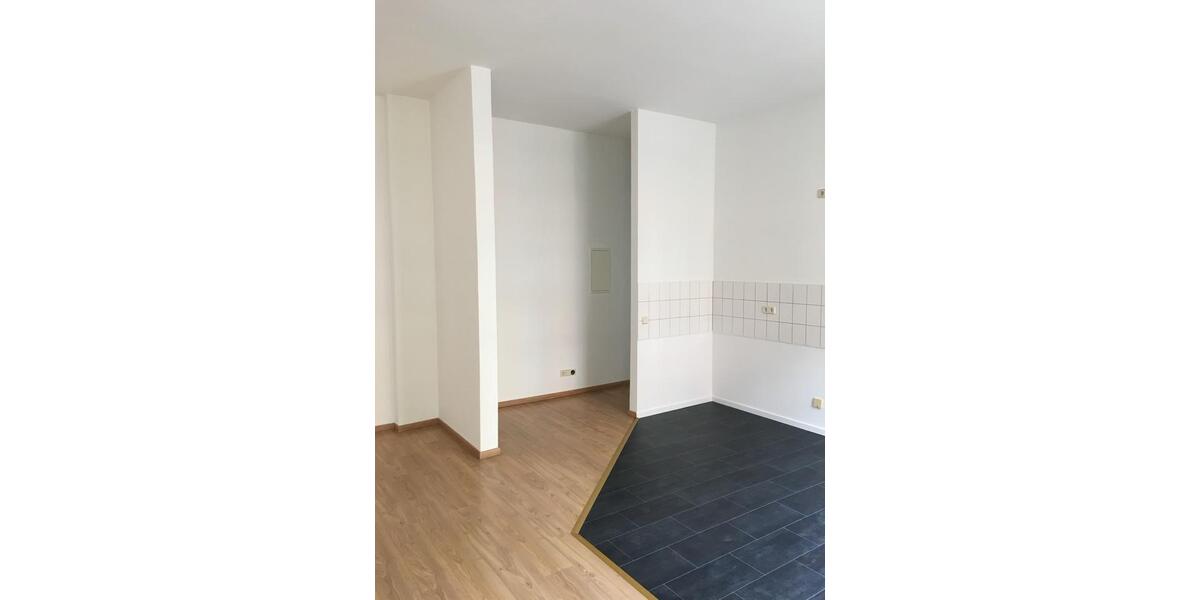 Etagenwohnung Zwickau Zwickau-West - 2 Zimmer, 64 m&sup2;, 540&euro; | Angebot:24981267