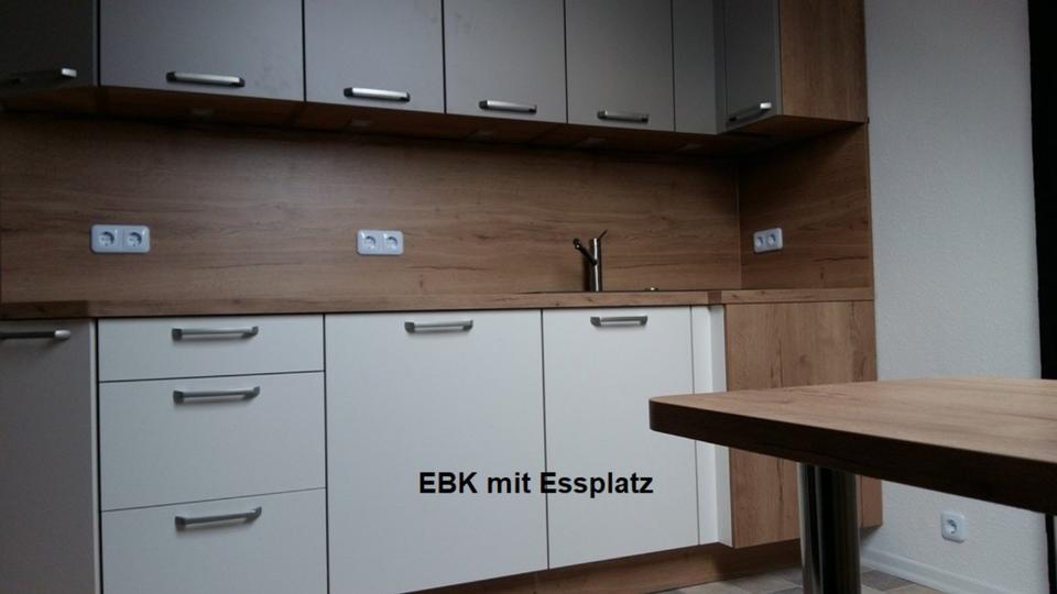 Etagenwohnung Crimmitschau - 2 Zimmer, 65 m&sup2;, 350&euro; | Angebot:25904953
