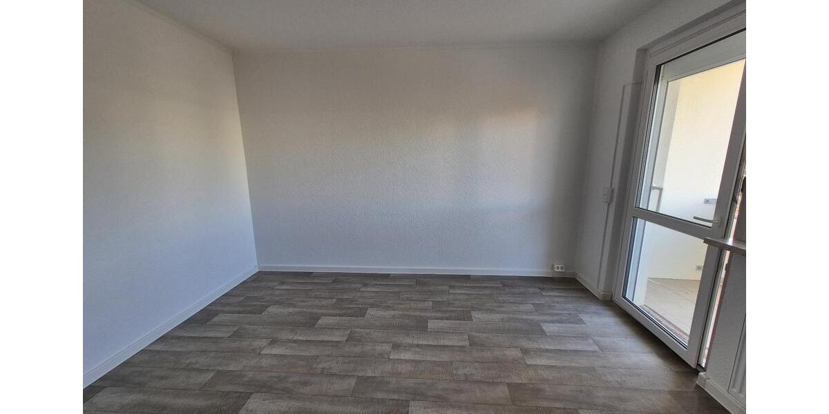 Etagenwohnung Hohenstein-Ernstthal Ernstthal - 3 Zimmer, 56 m&sup2;, 376&euro; | Angebot:24781253