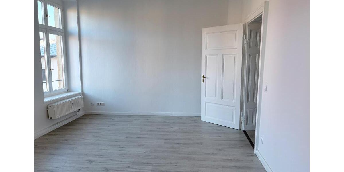 Etagenwohnung Zwickau - 3 Zimmer, 85 m&sup2;, 595&euro; | Angebot:25311291