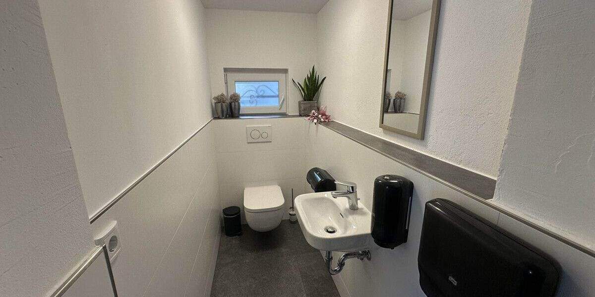 Mehrfamilienhaus, Wohnhaus Zwickau / Schedewitz Schedewitz - 9 Zimmer, 1 m&sup2;, 375.000&euro; | Angebot:25688194