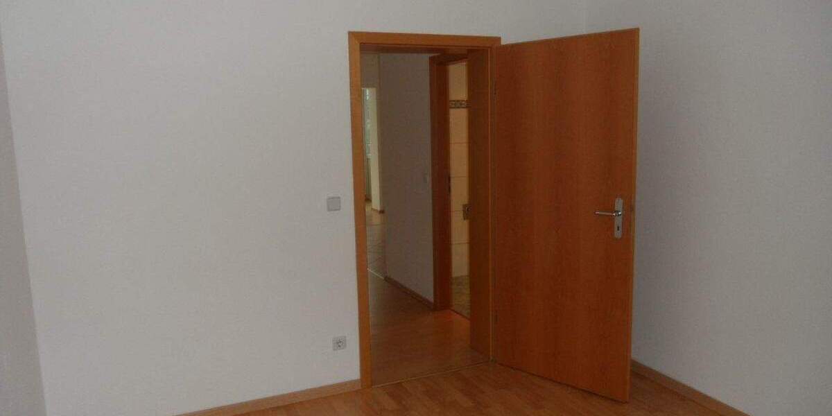 Etagenwohnung Zwickau Innenstadt - 2 Zimmer, 52 m&sup2;, 59.000&euro; | Angebot:25707417