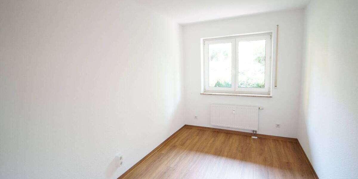Etagenwohnung Zwönitz - 2 Zimmer, 47 m&sup2;, 354&euro; | Angebot:25676725