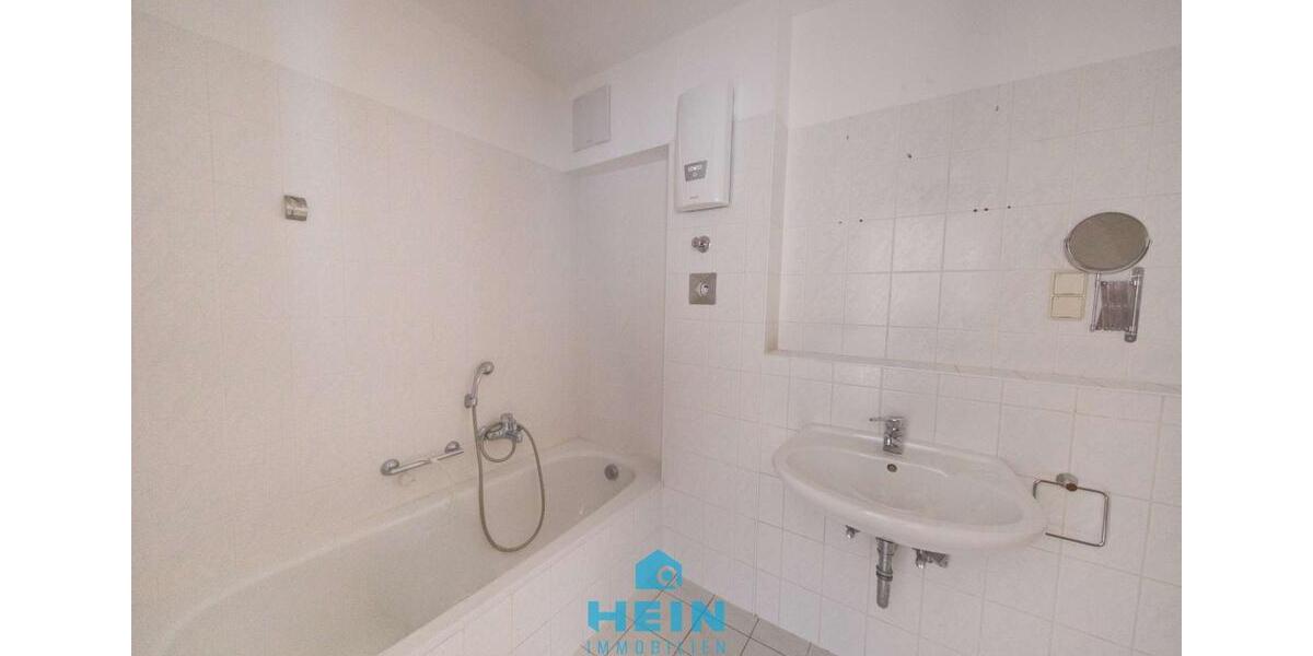 Etagenwohnung Aue-Bad Schlema Bad Schlema - 3 Zimmer, 63 m&sup2;, 405&euro; | Angebot:26262057