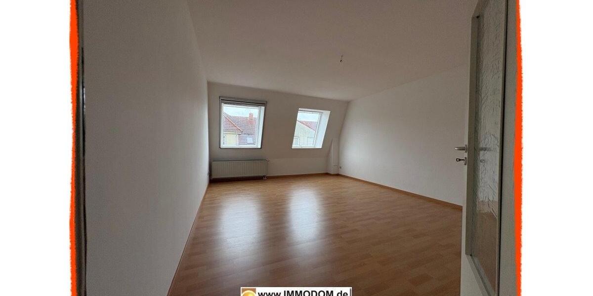 Dachgeschoßwohnung Zwickau - 3 Zimmer, 80 m&sup2;, 480&euro; | Angebot:25254999