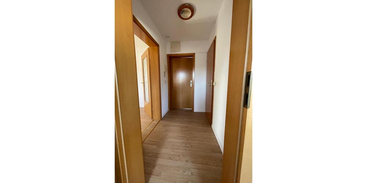 Etagenwohnung Schmölln - 2 Zimmer, 54 m&sup2;, 300&euro; | Angebot:23635135