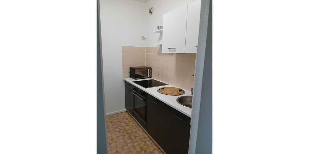 Etagenwohnung Reichenbach im Vogtland - 2 Zimmer, 42 m&sup2;, 350&euro; | Angebot:25820825