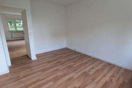 Wohnung Limbach-Oberfrohna Oberfrohna - 3 Zimmer, 58 m&sup2;, 310&euro; | Angebot:25493189