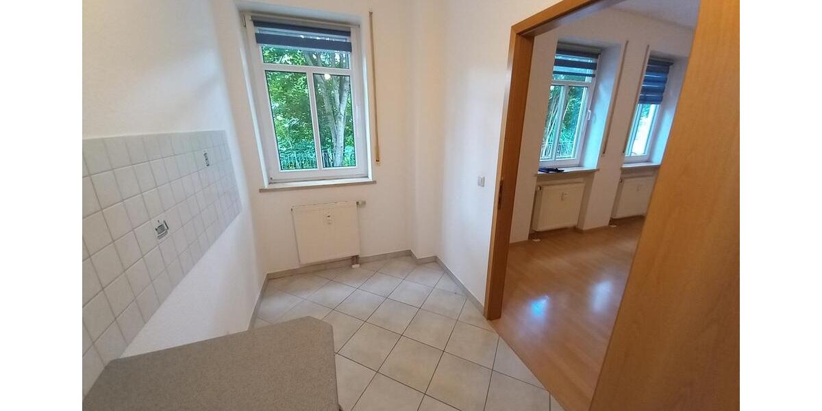 Erdgeschoßwohnung Crimmitschau - 1 Zimmer, 35 m&sup2;, 200&euro; | Angebot:24416208